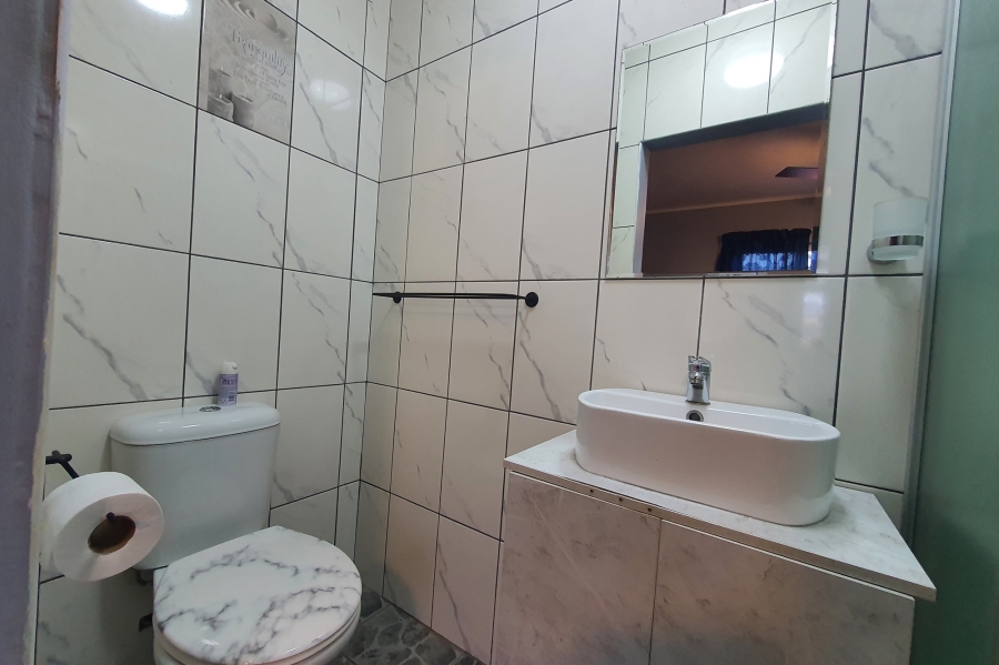 To Let 1 Bedroom Property for Rent in Elim Western Cape